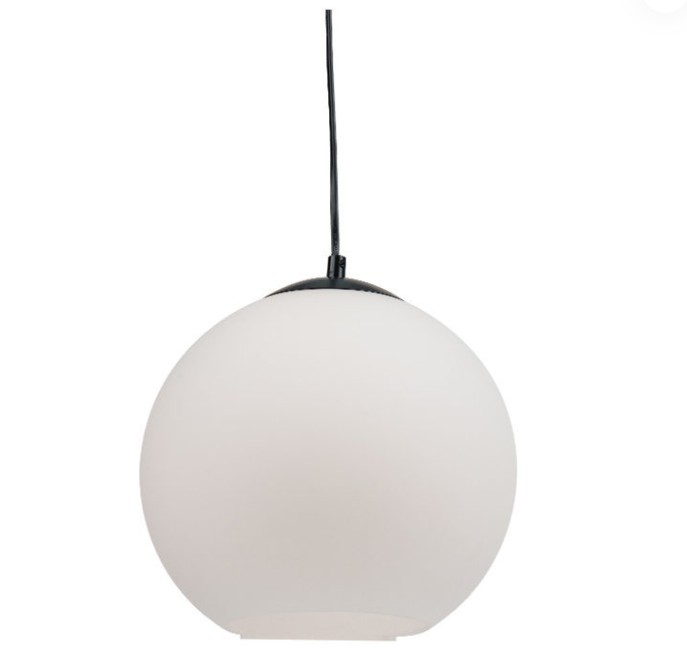 ¿Cuáles son las ventajas del vaso de crema ligera del comedor esférico de la luz colgante sobre vidrio ordinario?