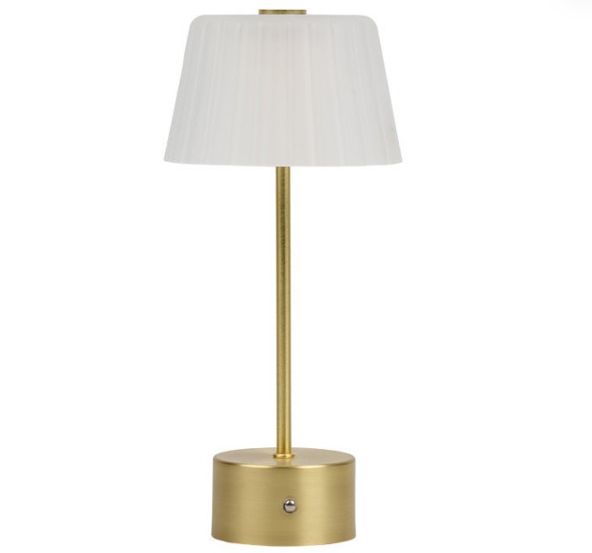 ¿Cuánta energía guarda la lámpara de mesa LED en comparación con las lámparas tradicionales?