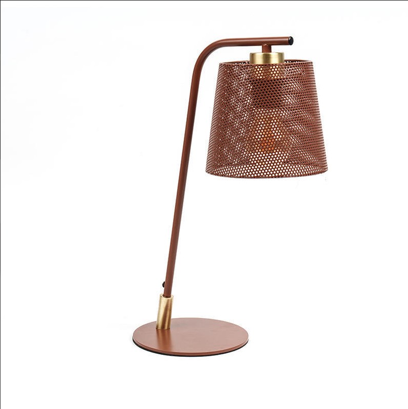 ¿Cómo mejorar una lámpara de mesa de hierro la iluminación del hogar moderno?
